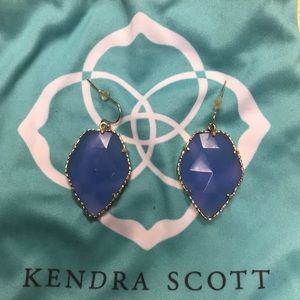 Stunning lavender-blue Kendra Scott earrings!